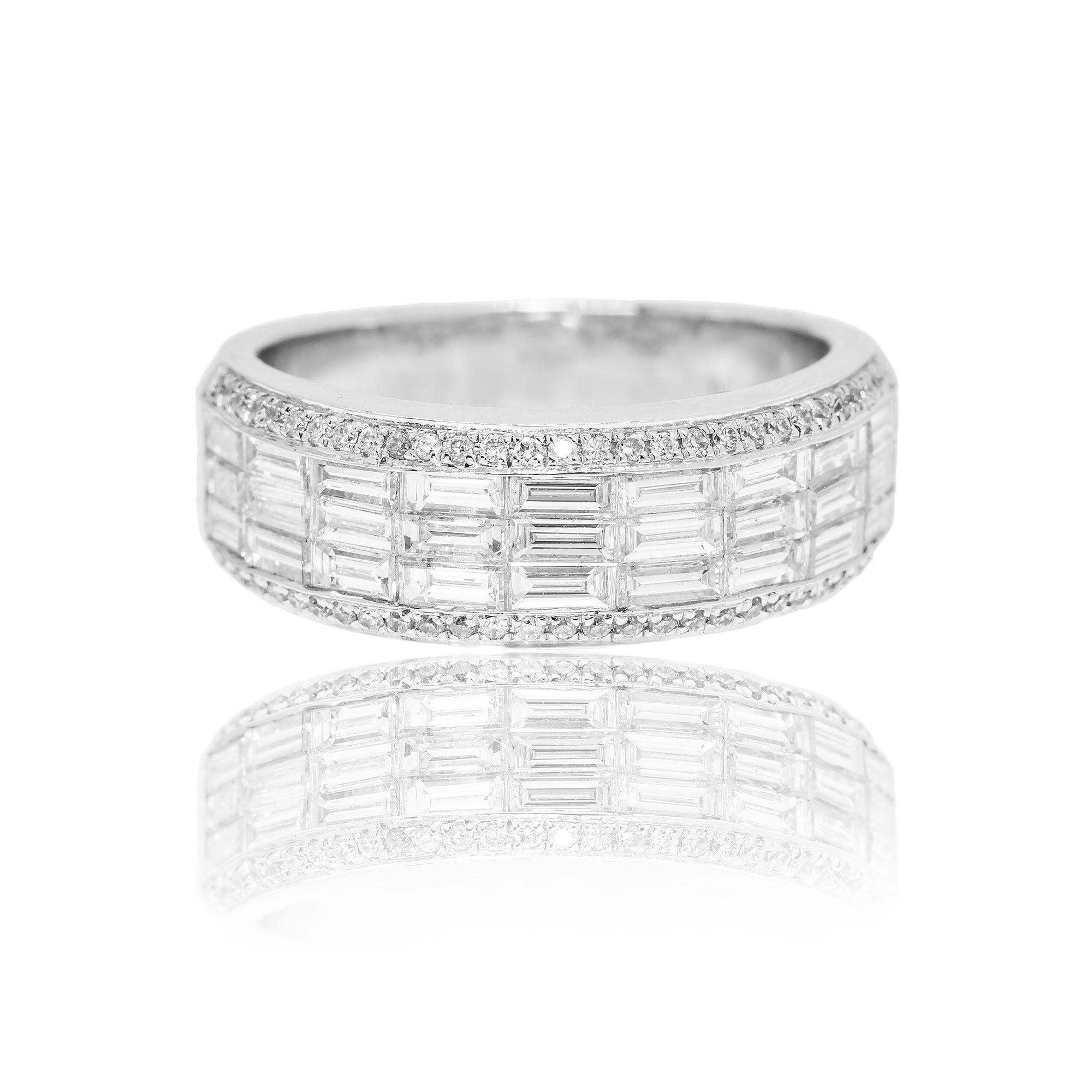 18K White Gold Ladies Ring with 1.61 CT Baguette And Round Diamonds